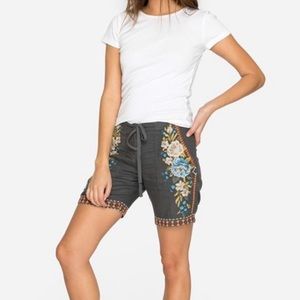Johnny Was Hira Linen Drawstring Tie Waist Embroidered Shorts size XS